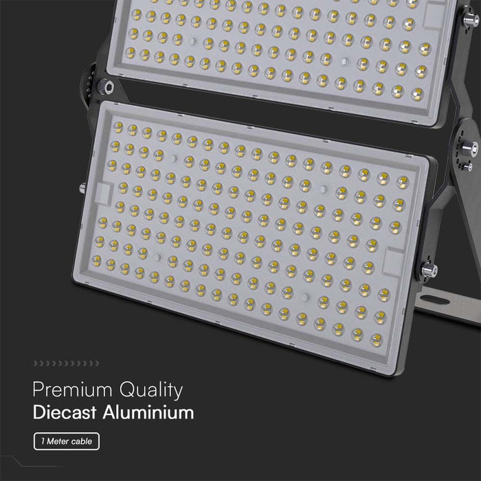 Projecteur LED Ultra Puissant 500W VT-48500 1M Câble 4000K Corps Noir IP65 135LM/W