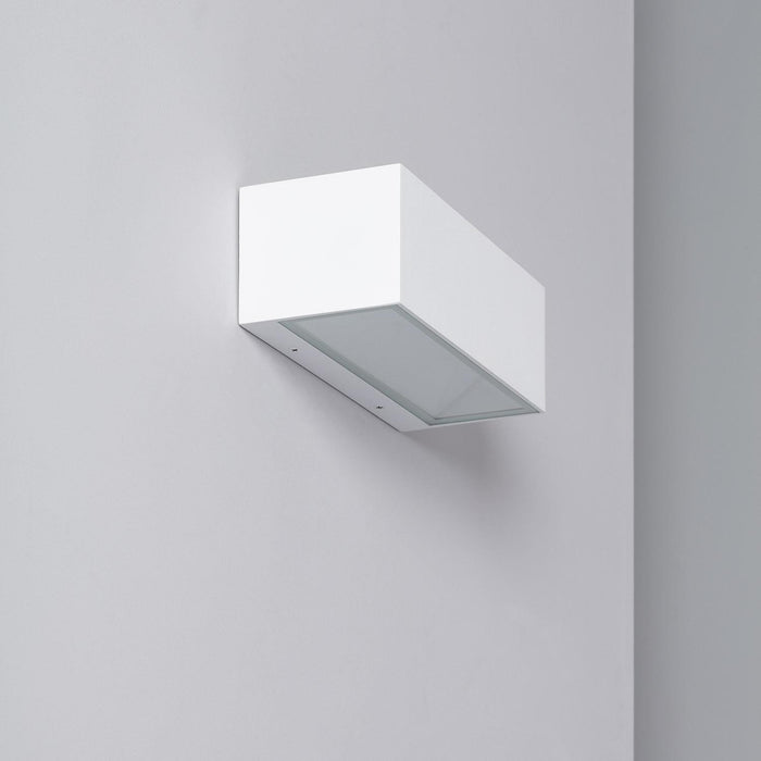 aplique-de-pared-exterior-led-18w-de-aluminio-iluminacion-doble-cara-cct-seleccionable-gropius.jpg
