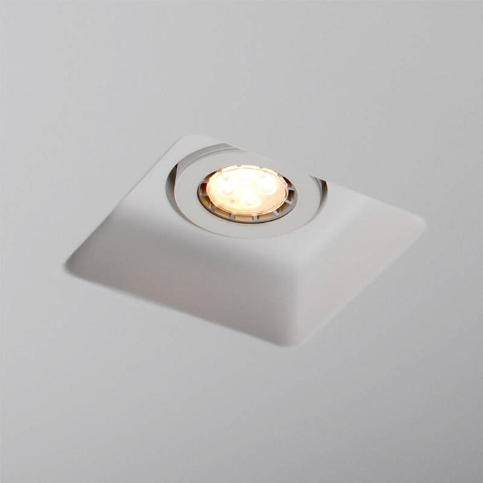 aro-downlight-integracion-escayolapladur-cuadrado-para-bombilla-led-gu10-gu53-corte-158x158-mm-ugr17.jpg