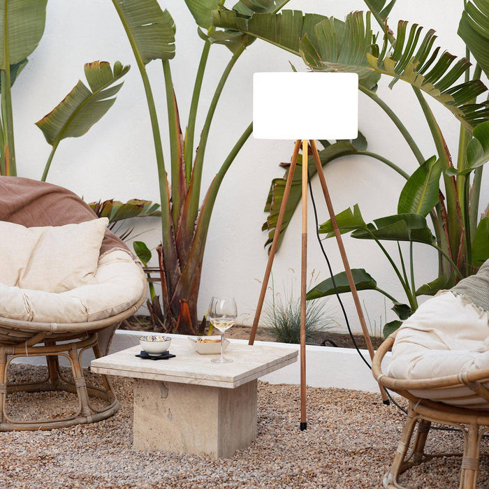 lampara-de-pie-exterior-makaik.jpg