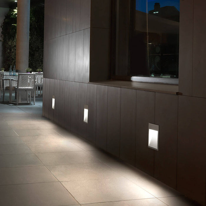 baliza-exterior-led-225-w-empotrable-pared-micenas-square-gris-urbano-leds-c4-05-9885-z5-cm.jpg