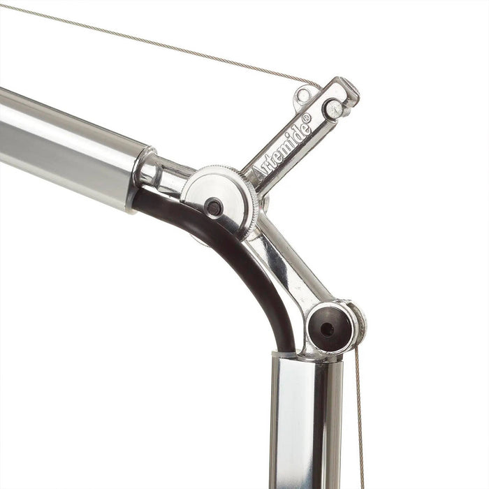 lampara-de-mesa-led-tolomeo-mini-gris-artemide.jpg