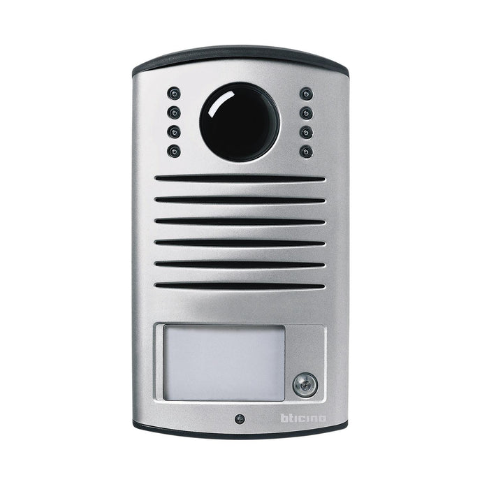 kit-videoportero-1-vivienda-2-hilos-con-placa-linea-2000-y-monitor-manos-libres-classe-100-basico-tegui-379011.jpg