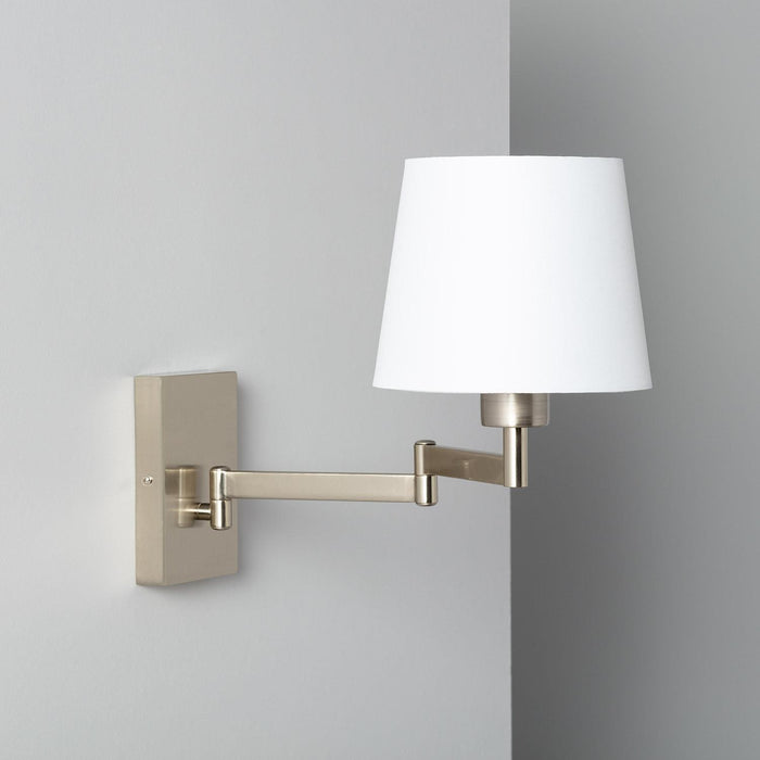 lampara-de-pared-de-aluminio-ugani.jpg