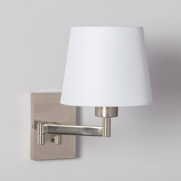 lampara-de-pared-de-aluminio-ugani.jpg