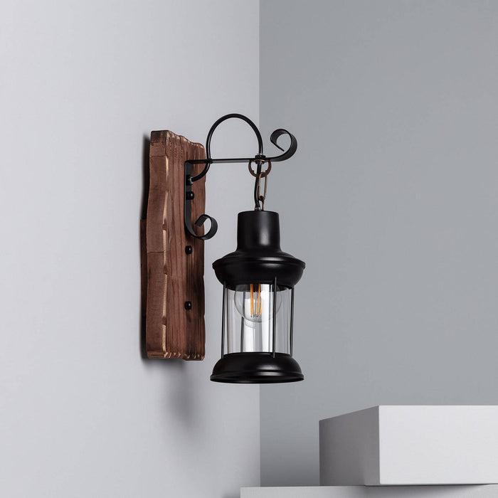 lampara-de-pared-de-madera-y-metal-fanala.jpg