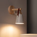 lampara-de-pared-de-madera-y-metal-tynset.jpg