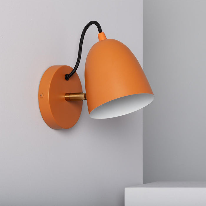 lampara-de-pared-de-metal-areso.jpg