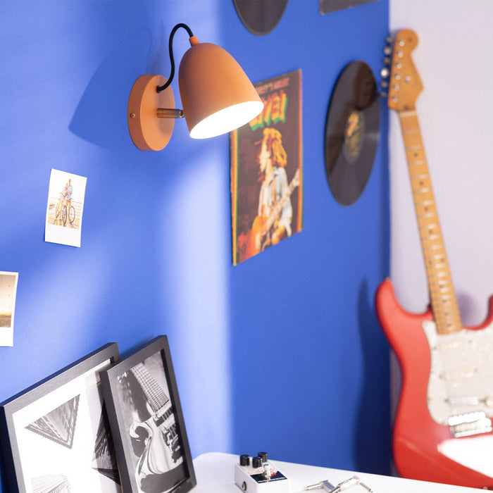lampara-de-pared-de-metal-areso.jpg