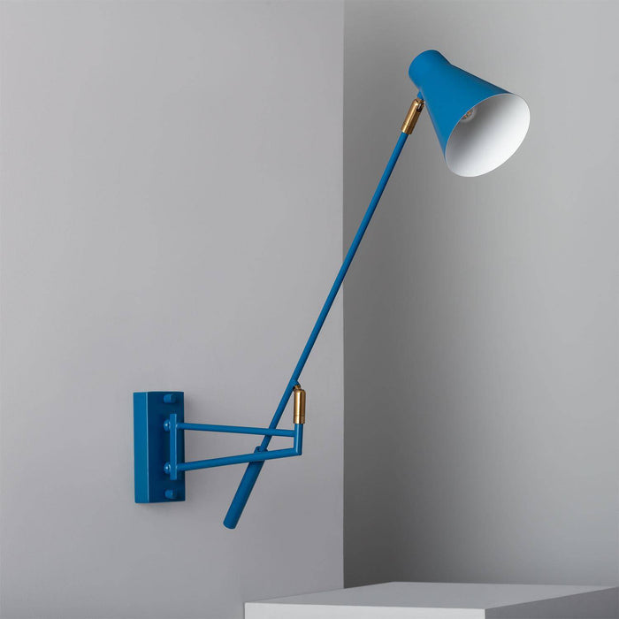 lampara-de-pared-de-metal-talda.jpg