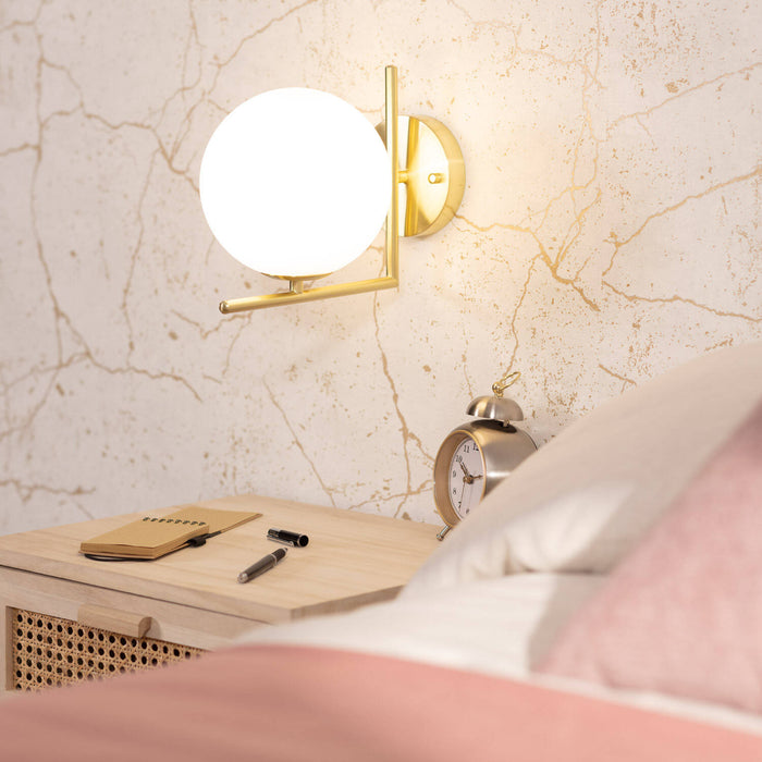 lampara-de-pared-de-metal-y-cristal-moonlight-design.jpg