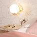 lampara-de-pared-de-metal-y-cristal-moonlight-design.jpg