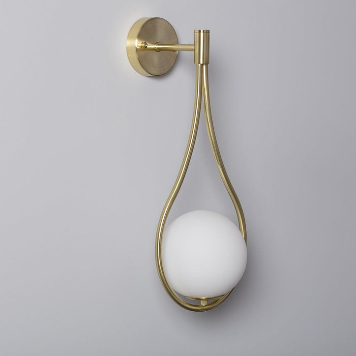 lampara-de-pared-de-metal-y-cristal-moonlight.jpg