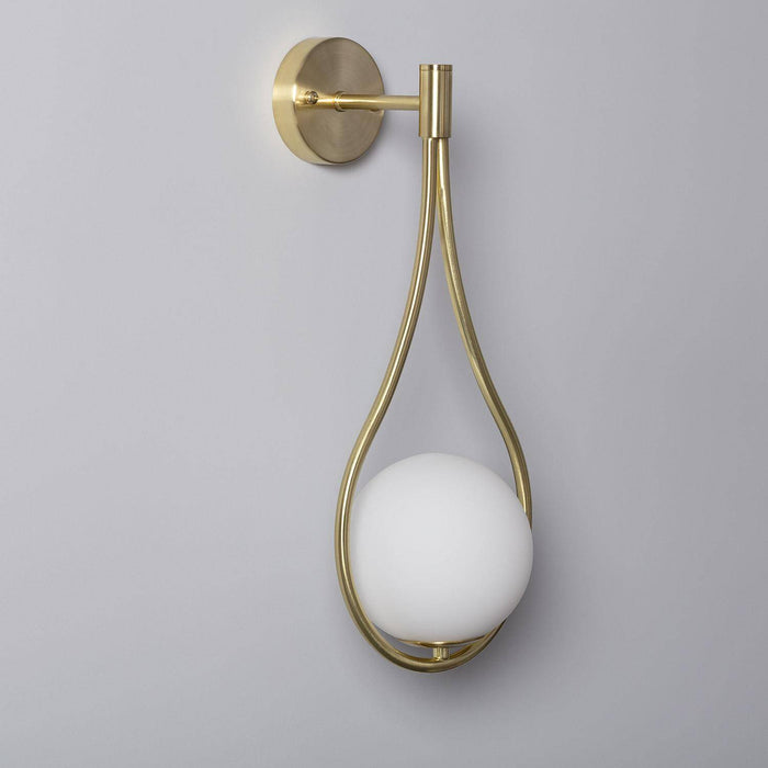 lampara-de-pared-de-metal-y-cristal-moonlight.jpg