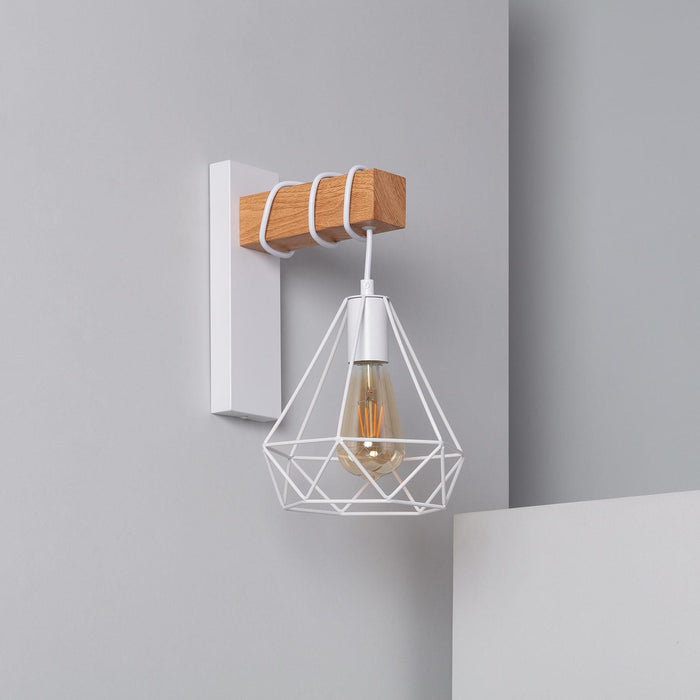 lampara-de-pared-de-metal-y-madera-sardo.jpg