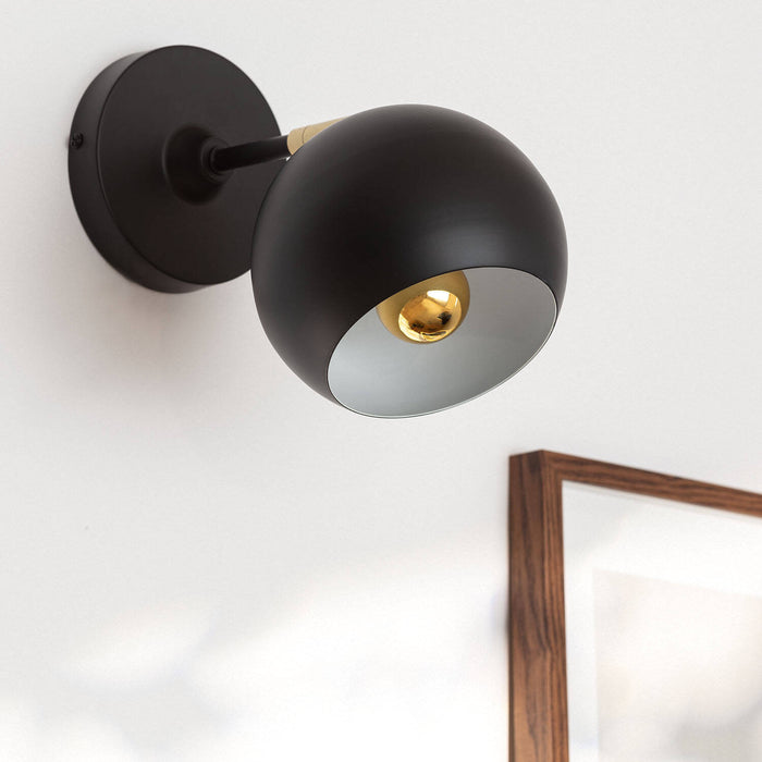 lampara-de-pared-metal-belta.jpg