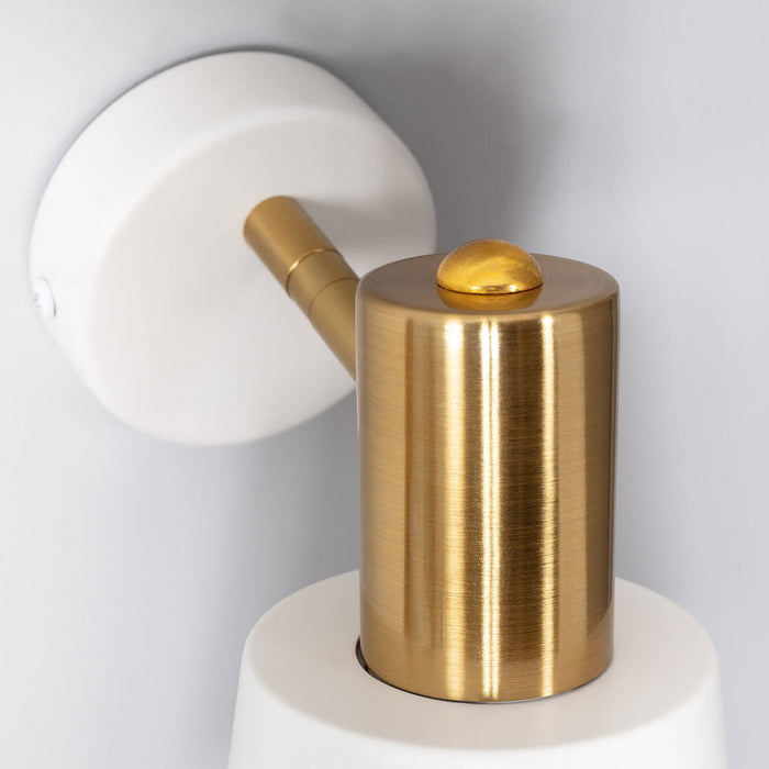 lampara-de-pared-metal-tatlin.jpg